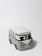 Sand + Paws Pineapple Coconut 14 oz scented candle