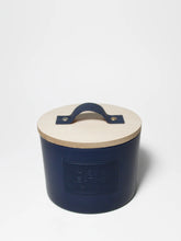 Teakwood Whiskey and Leather 12 oz scented candle